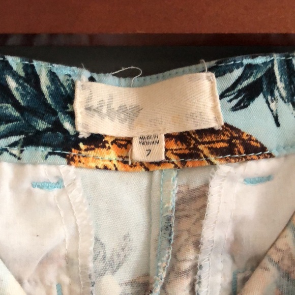 Pineapple shorts - Picture 3 of 3